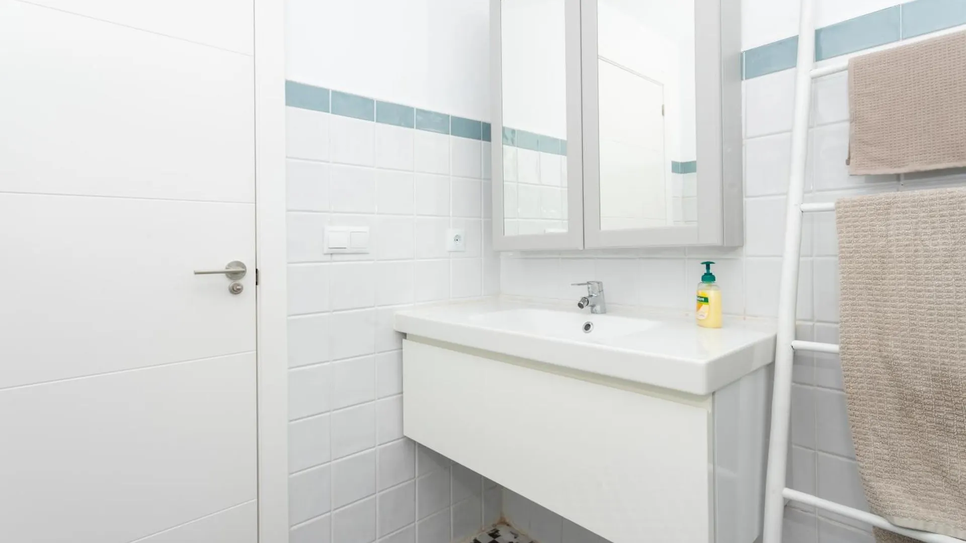 Gorgeous Apartments & Studios Bcn Port Barcelona 0*,  Spain
